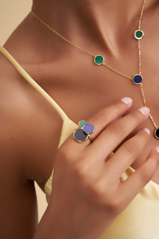 COLLANA DORATA CON PIETRE NATURALI (ONICE, LAPIS, MALACHITE)