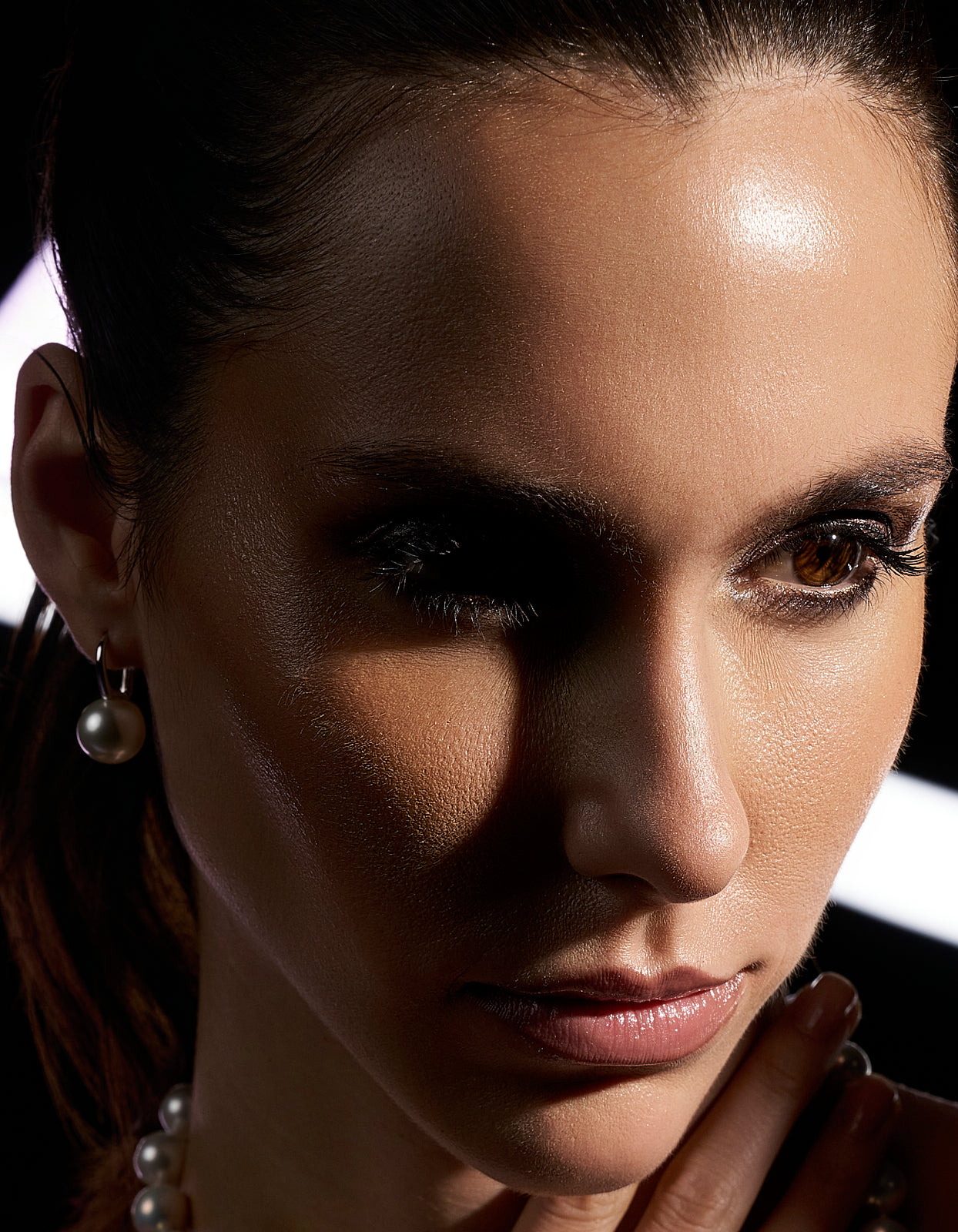 ORECCHINI A MONACHELLA CON PERLA CONCHIGLIA