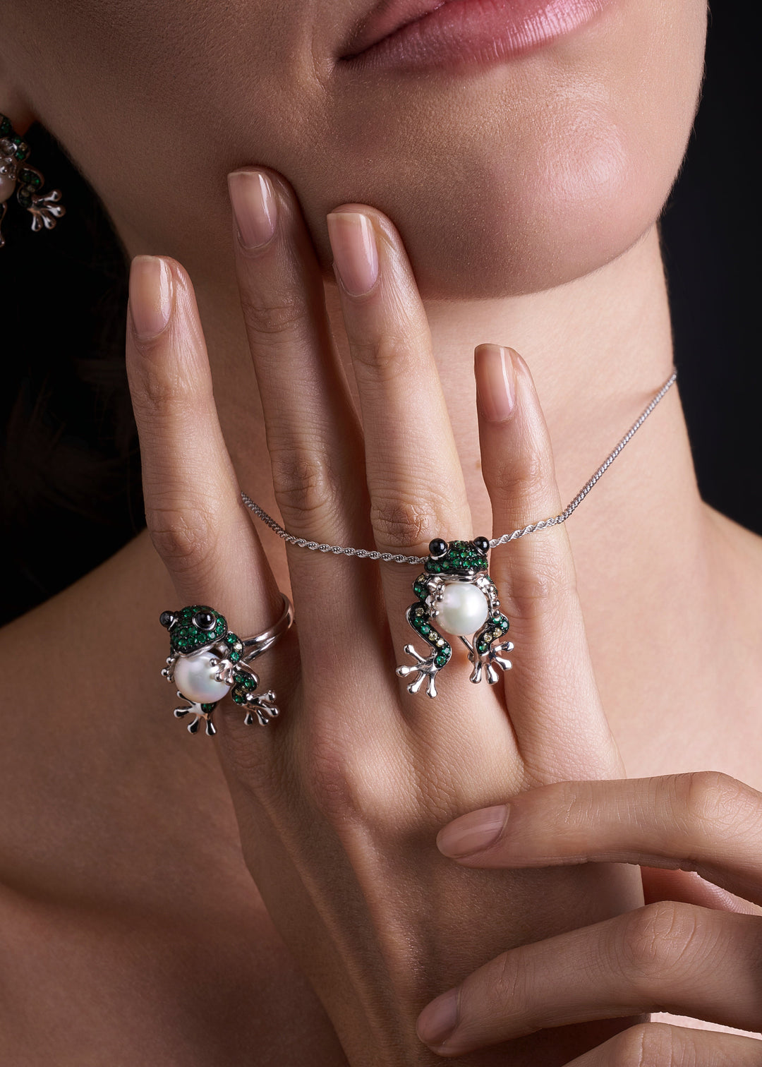 COLLANA RANA CON PERLA