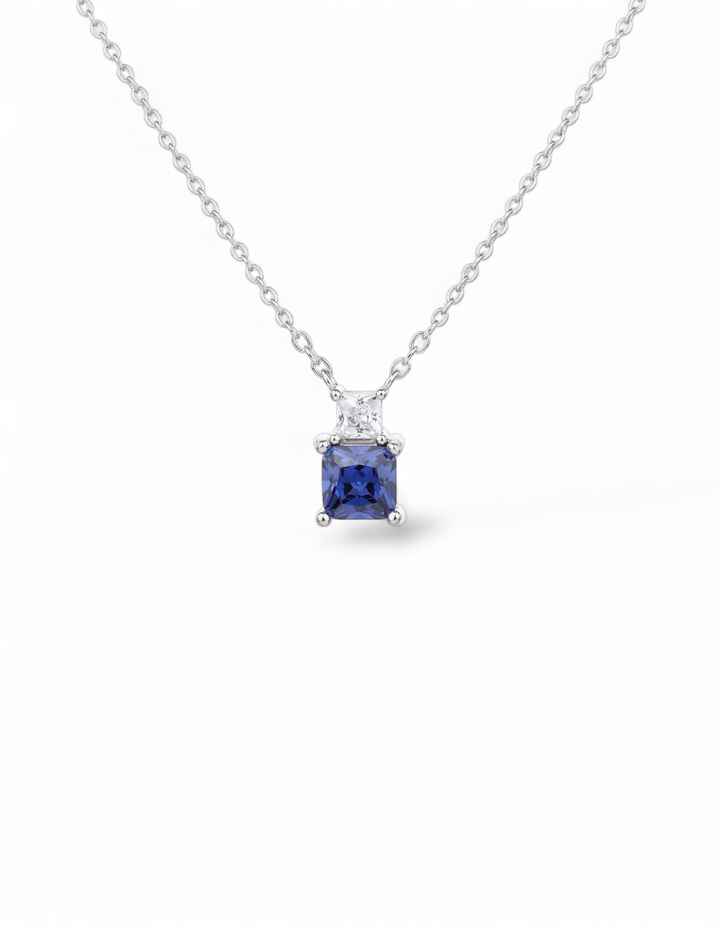 COLLANA CON QUADRATO CENTRALE COLORATO