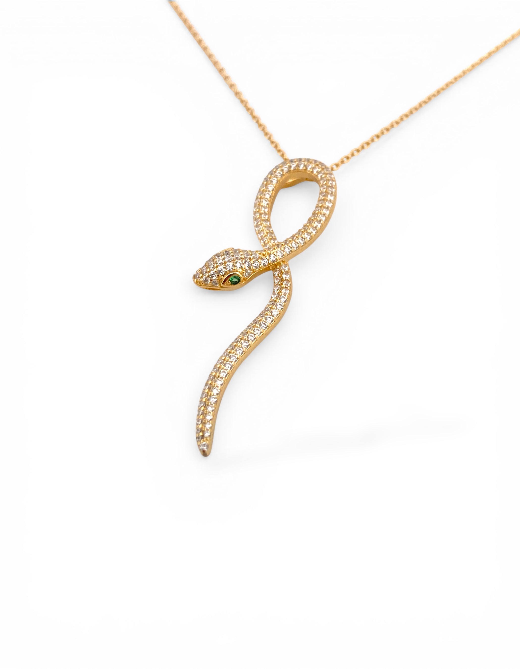 Collana con ciondolo a forma di serpente con pavè di zirconi e occhio verde in argento 925 placcato oro Di Luce Bijoux.