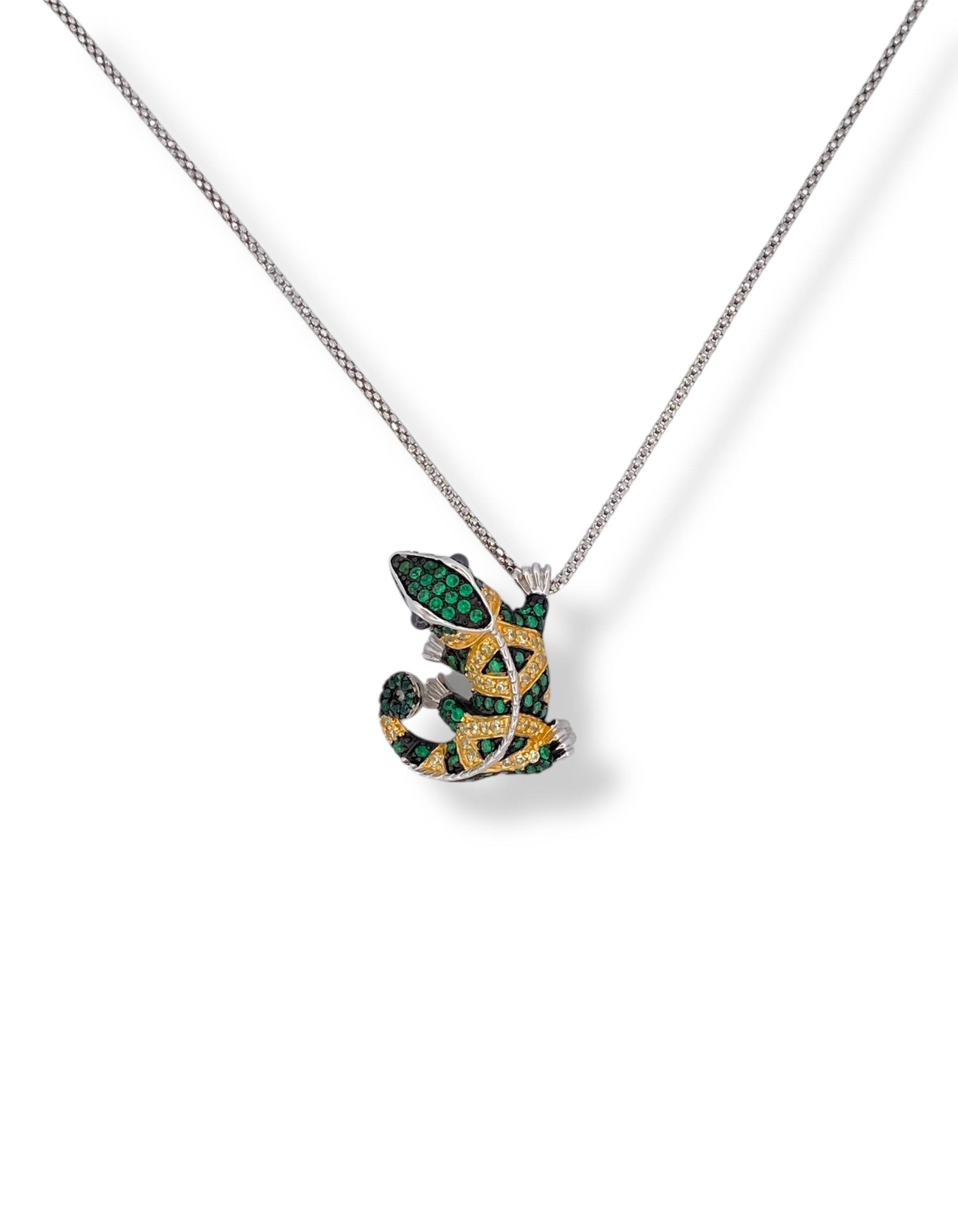 COLLANA SPILLA GECO IN ARGENTO 925 E ORO CON PAVÉ DI ZIRCONI VERDI E GIALLI