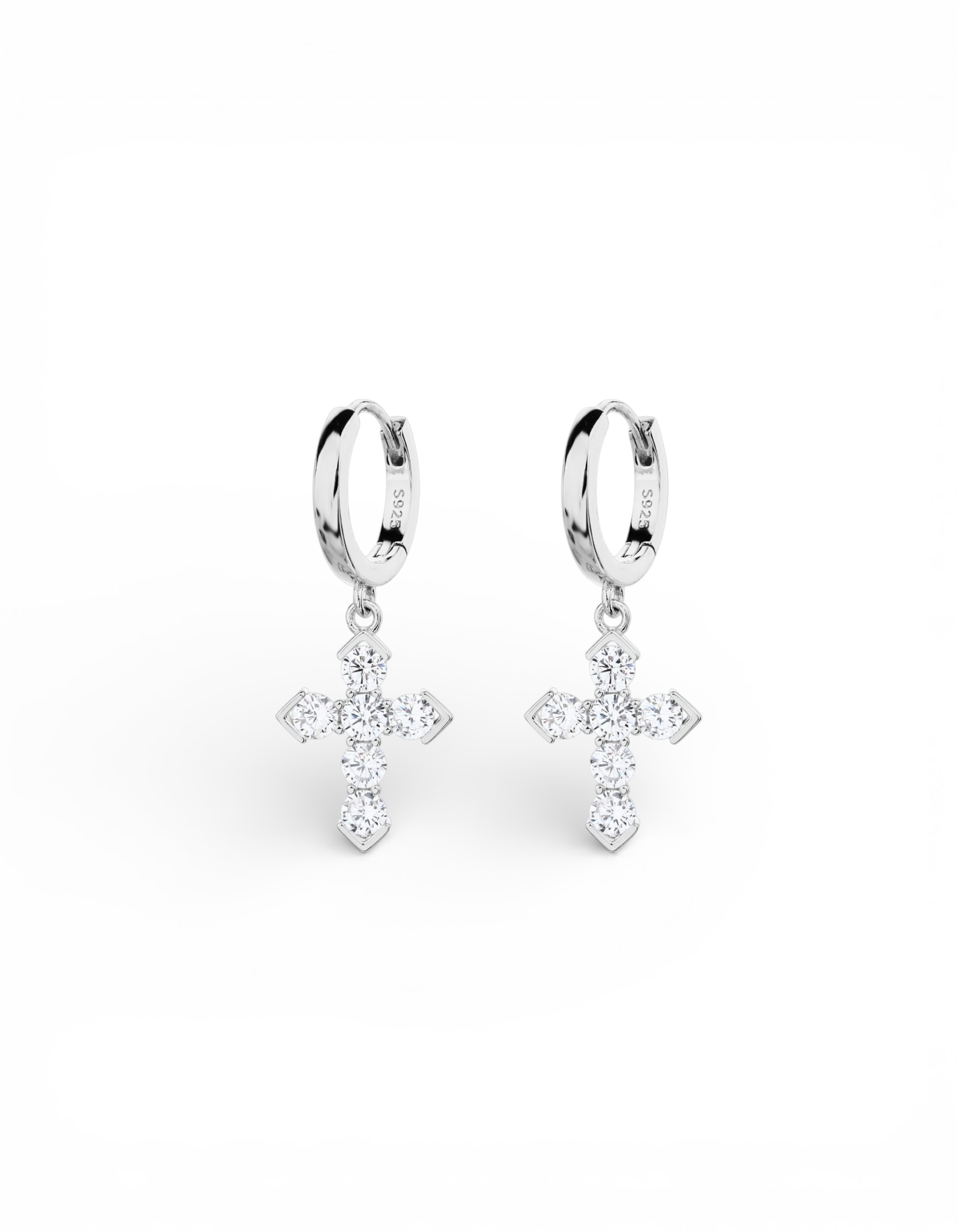Orecchini a cerchietto in argento 925 rodiato con ciondolo a croce geometrica in zirconi Di Luce Bijoux.